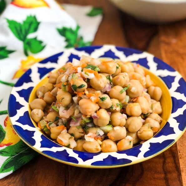 https://www.pontalo.net - Chatpata Kabuli Chana Salad - Chickpea Salad Recipe