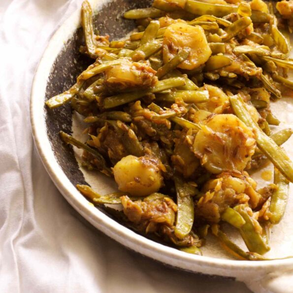 https://www.pontalo.net - Rajasthani Kachri Phali Ki Sabzi Recipe -Wild Cucumber And Beans Sabzi