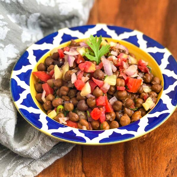 https://www.pontalo.net - Indian Style Kala Chana Salad Recipe