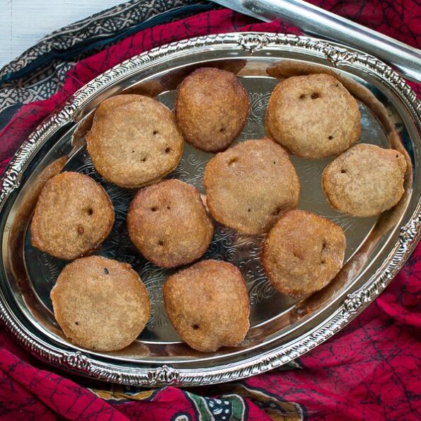 https://www.pontalo.net - Kandarappam Recipe (Chettinad Sweet Appam)