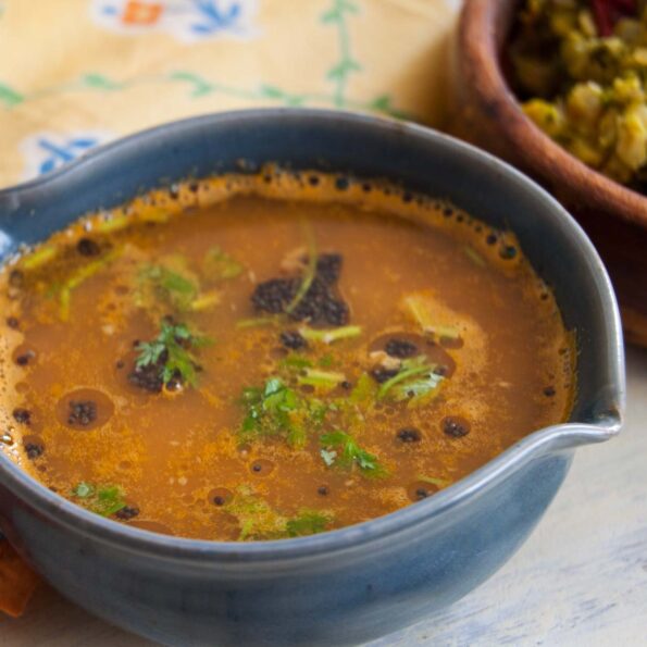 https://www.pontalo.net - Karnataka Style Bassaru Recipe - Dill flavored Coconut Rasam