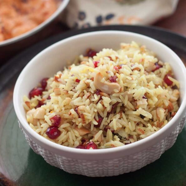 https://www.pontalo.net - Kashmiri Style Modur Pulao With Pomegranate Recipe