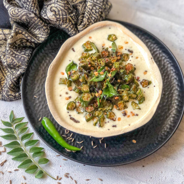 https://www.pontalo.net - Kerala Style Vendakka Pachadi Recipe - Roasted Bhindi Coconut Raita