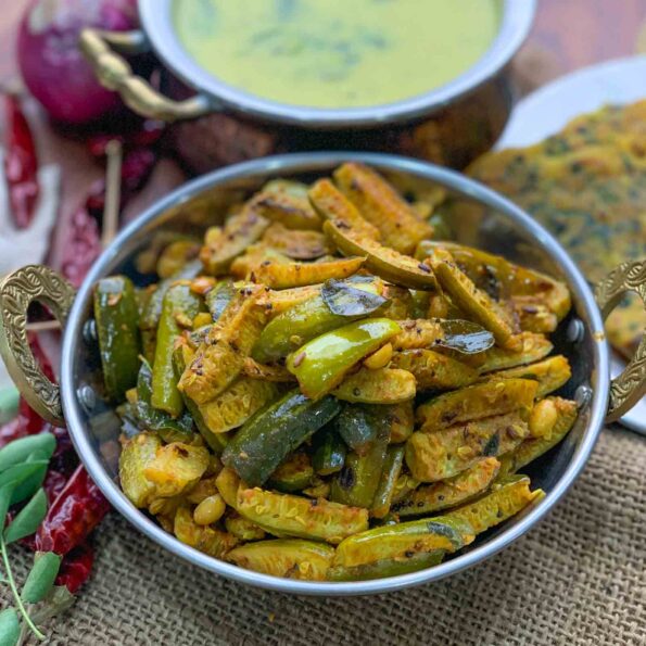 https://www.pontalo.net - Khatti Meethi Tindora Sabzi Recipe - Gujarati Tindora Nu Shaak