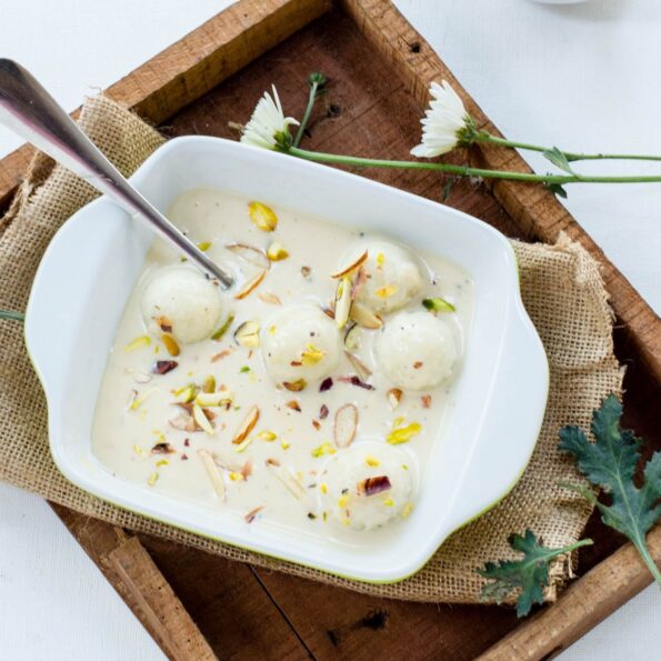 https://www.pontalo.net - Khira Gaintha Recipe - Rice Dumplings In Sweetened Milk