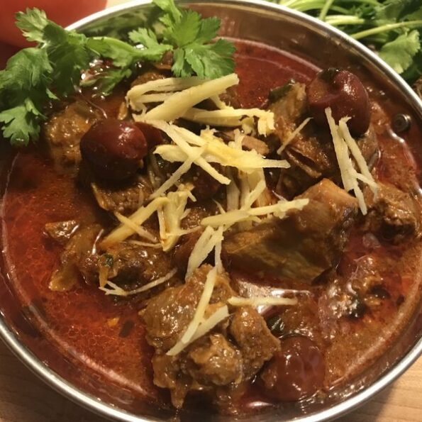 https://www.pontalo.net - Lugai Gosht Recipe - Mutton In Spicy Tomato Onion Gravy