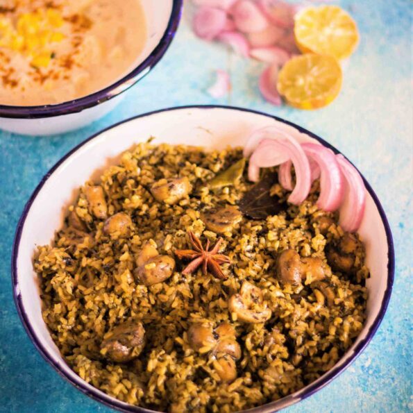 https://www.pontalo.net - One Pot Methi Mushroom Brown Rice Pulao Recipe