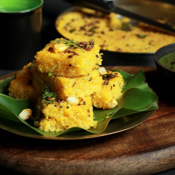 https://www.pontalo.net - Makai Dhokla Recipe - Savoury Steamed Corn Cake