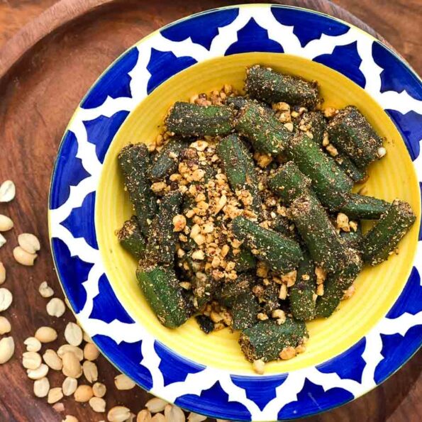 https://www.pontalo.net - Malvani Kurkuri Bhindi Recipe - Moongphali Bhindi Sabzi