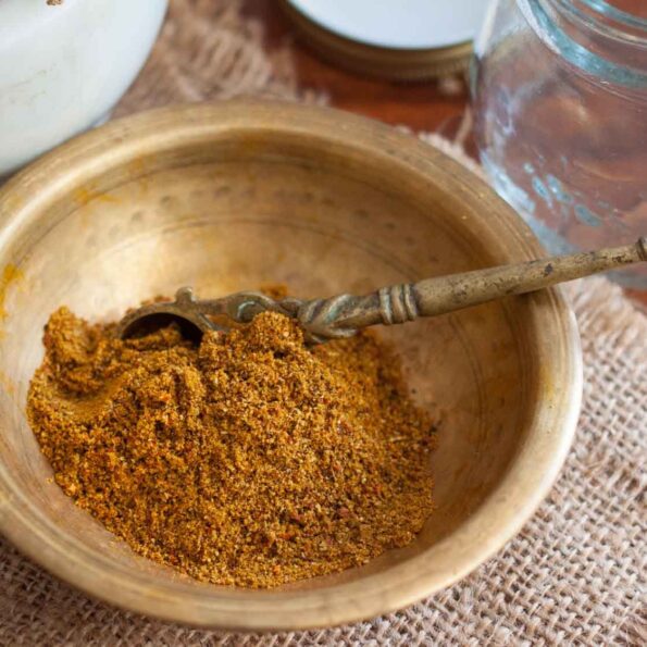 https://www.pontalo.net - Malvani Masala Powder Recipe