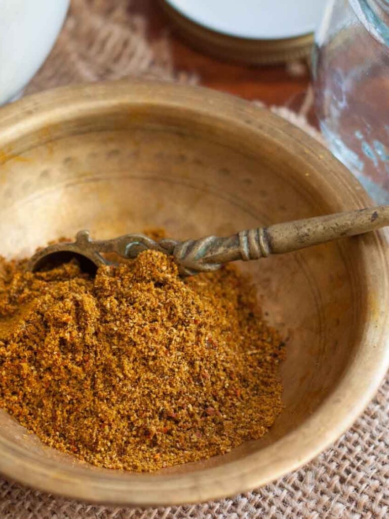 https://www.pontalo.net - Malvani Masala Powder Recipe