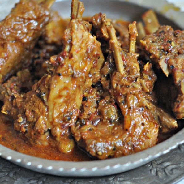 https://www.pontalo.net - Mamsaam Chops Recipe (Lamb Chops in Black Pepper Gravy)