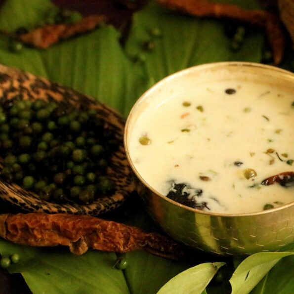 https://www.pontalo.net - Manathakkali Thayir Pachadi Recipe