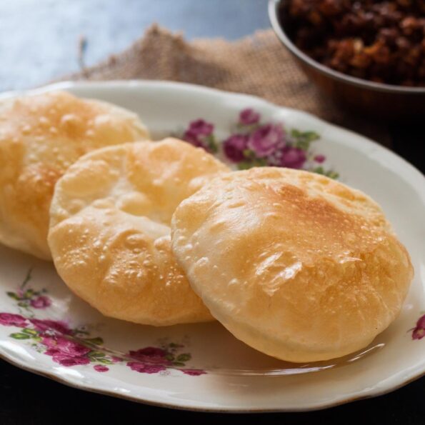 https://www.pontalo.net - Manipuri Style Tan Ngang Recipe - Refined Flour/Maida Indian Puri Recipe