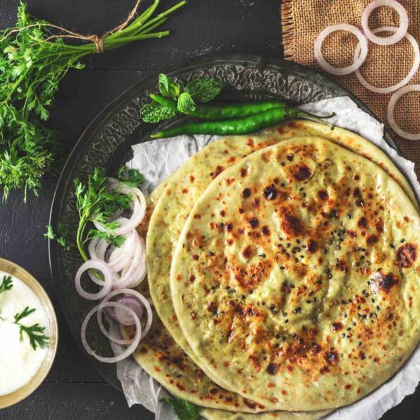 https://www.pontalo.net - Matar Paneer Kulcha Recipe -Cottage Cheese And Peas Stuffed Leavened Flat Bread