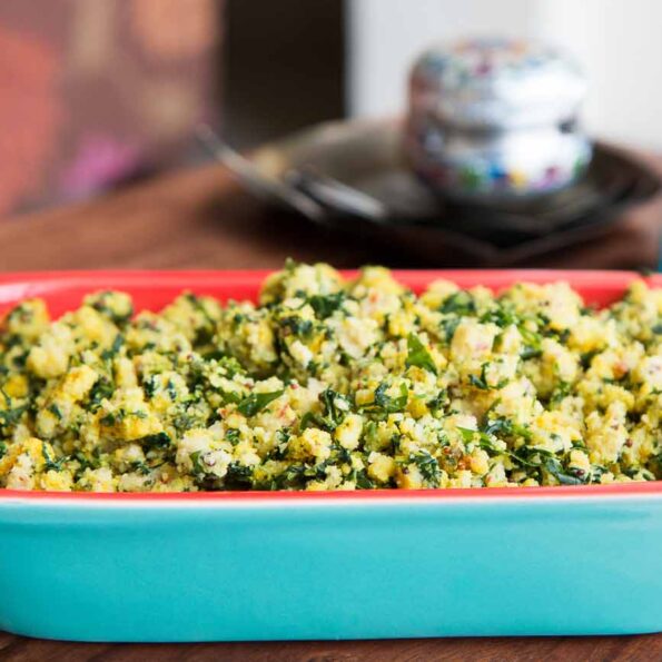 https://www.pontalo.net - मेँथीआ कीरै परुप्पू उसिलि रेसिपी - Steamed Lentil Crumbled With Fenugreek Leaves (Recipe In Hindi)