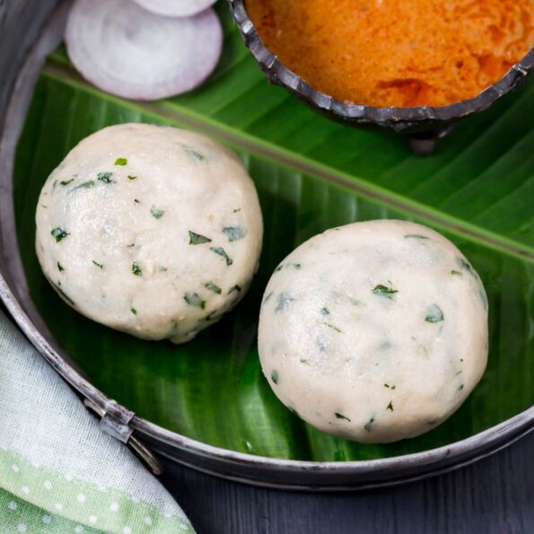 https://www.pontalo.net - Menthya Jolada Mudde Recipe - Methi & Jowar Balls Recipe