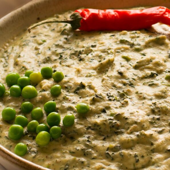 https://www.pontalo.net - Methi Malai Matar Recipe - Fenugreek Peas Curry With Cream