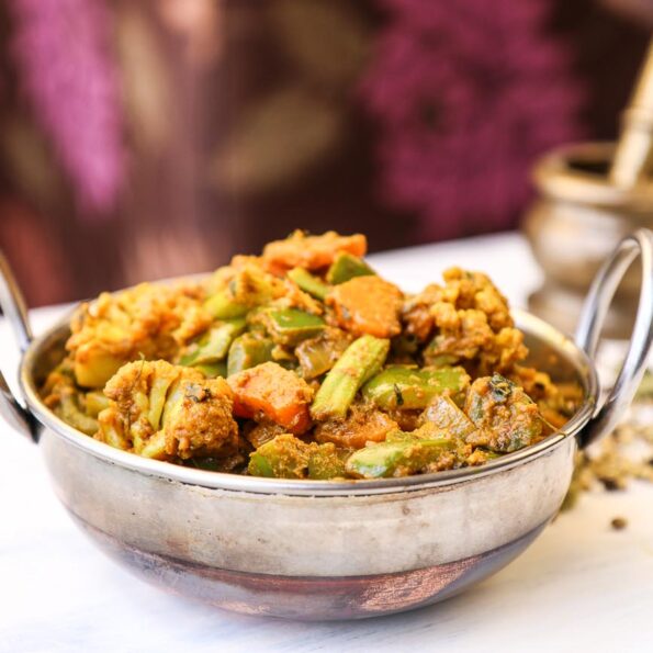 https://www.pontalo.net - Kadai Vegetable Sabzi Recipe (Mixed Vegetable Saute with Spices)