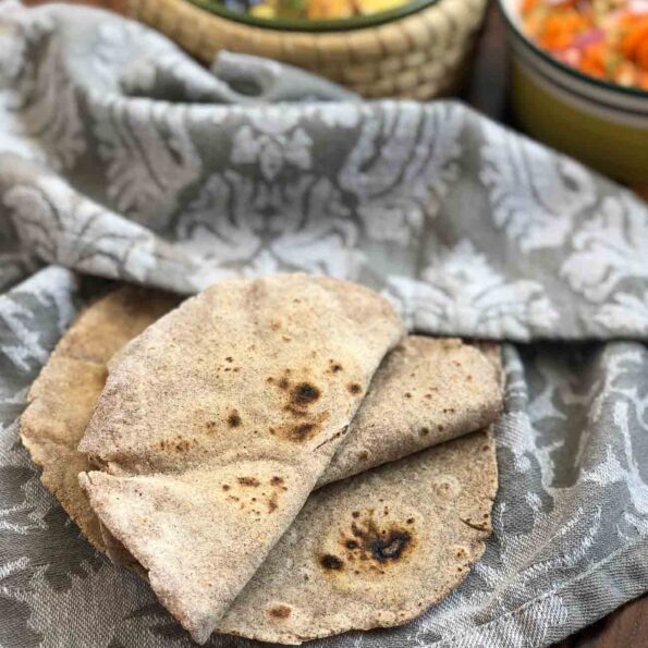 https://www.pontalo.net - Mixed Millet Phulka Recipe - Ragi Jowar Bajra Wheat Phulka