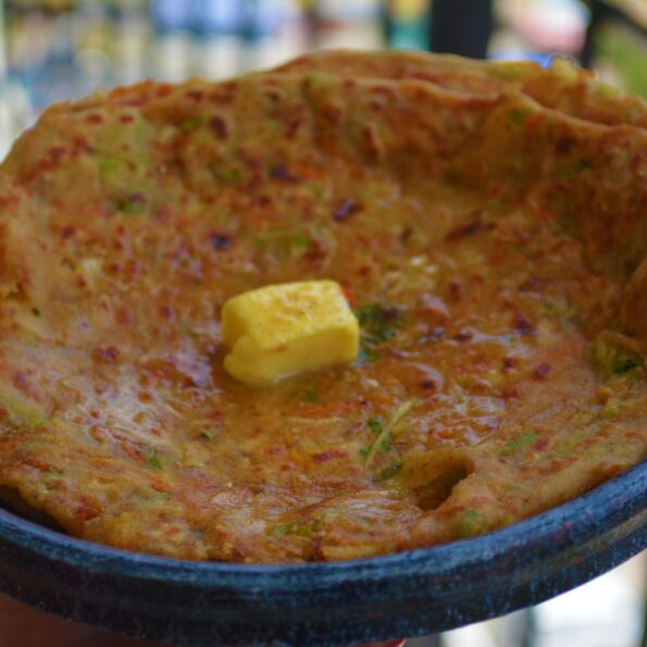 https://www.pontalo.net - Mixed Vegetable Paratha Recipe