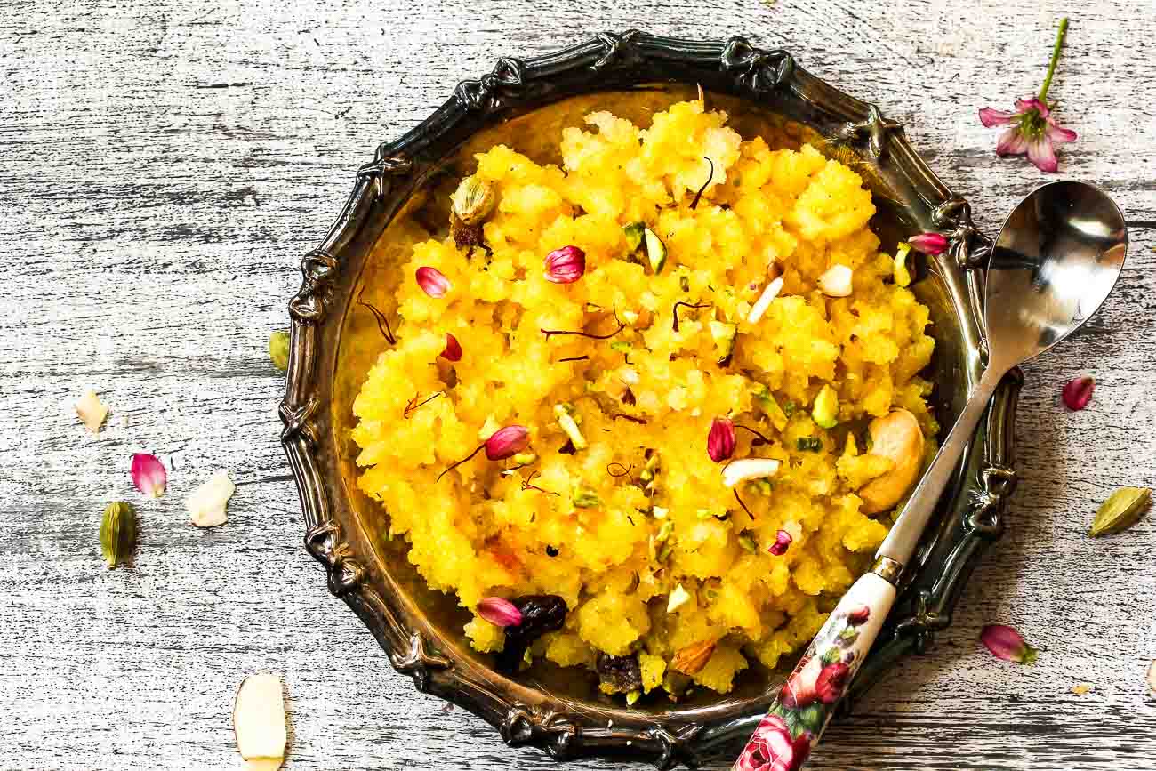 Mohan_Bhog_Recipe_-_Bengali_Style_Sooji_Ka_Halwa-1