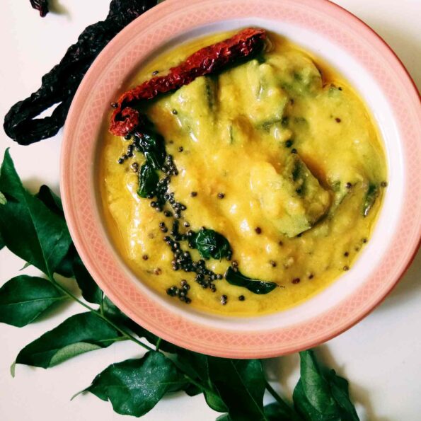 https://www.pontalo.net - Vendakkai-Vazhakkai Mor Kuzhambu Recipe (Tamil Nadu Style Lady's Finger & Raw Banana Curry)