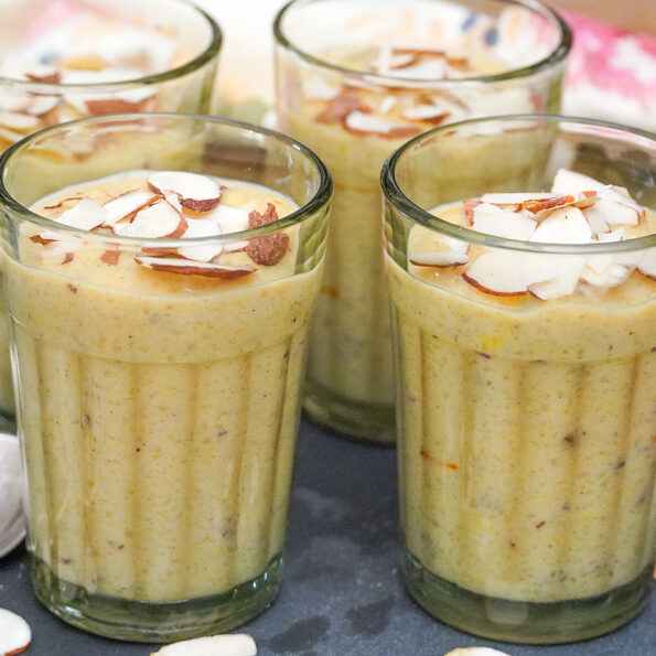 https://www.pontalo.net - Gulab Phirni Recipe - Rose Flavoured Rice Pudding Shots