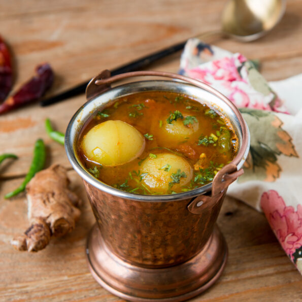 https://www.pontalo.net - Nellikai Rasam Recipe - Whole Gooseberry Rasam