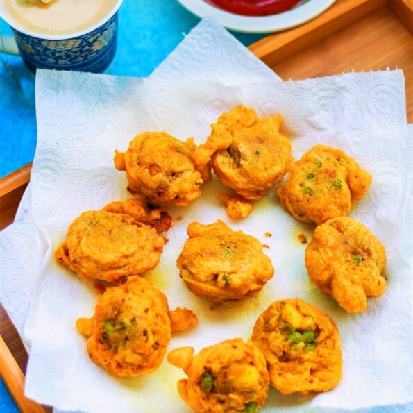 https://www.pontalo.net - Potato Bonda Recipe Flavoured With Sambar Powder