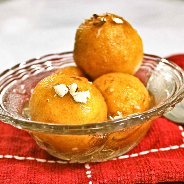 https://www.pontalo.net - Paneer Gulab Jamun Recipe (Delicious Diwali Sweet)