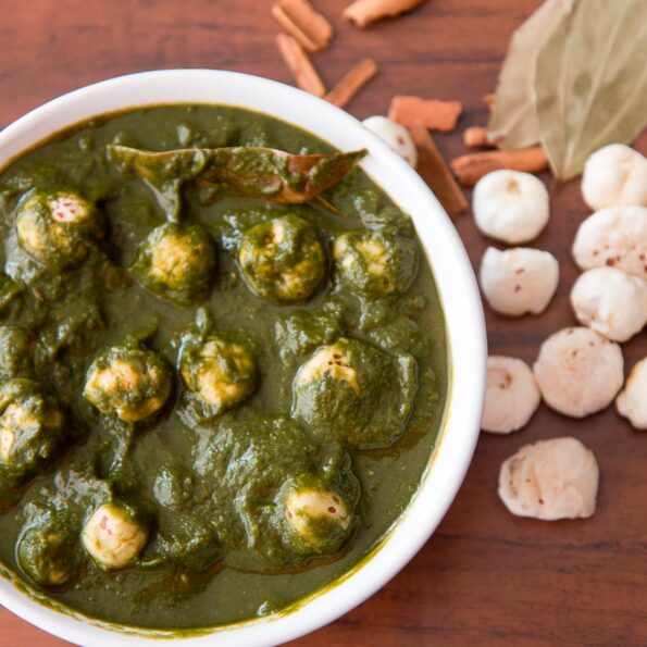 https://www.pontalo.net - पालक मखाना रेसिपी - Palak Makhana (Recipe in Hindi)