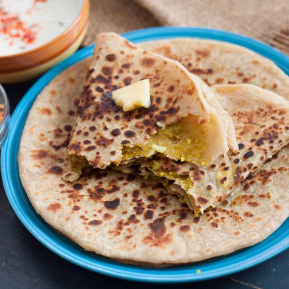 https://www.pontalo.net - पनीर और हरे मटर का पराठा रेसिपी - Paneer and Green Peas Paratha Recipe