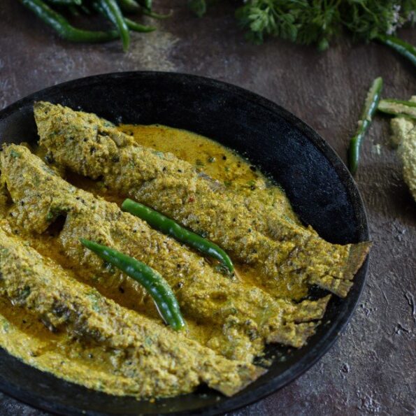 https://www.pontalo.net - Parshe Macher Jhal Recipe - Mullet In Mustard Sauce