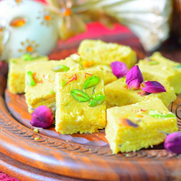 https://www.pontalo.net - Peanut Kesar Burfi Recipe