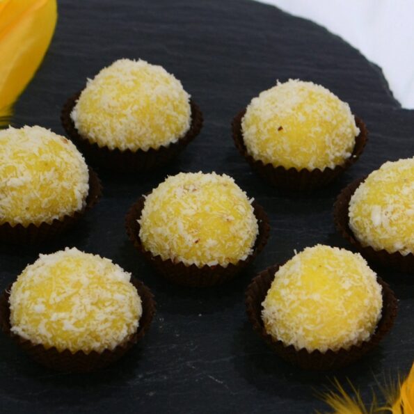 https://www.pontalo.net - Pineapple Ladoo Recipe