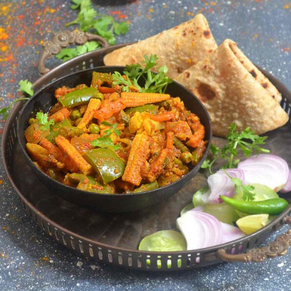 https://www.pontalo.net - Punjabi Mixed Vegetable Kadai Recipe