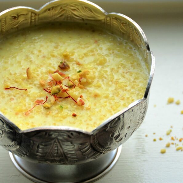 https://www.pontalo.net - Quinoa Phirnee Recipe (Quinoa Milk Pudding)