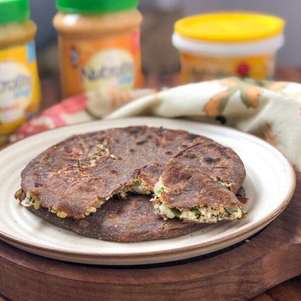 https://www.pontalo.net - Paneer Stuffed Ragi Paratha Recipe - High Protein Breakfast