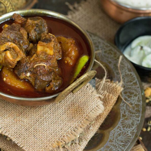 https://www.pontalo.net - Railway Mutton Curry Recipe