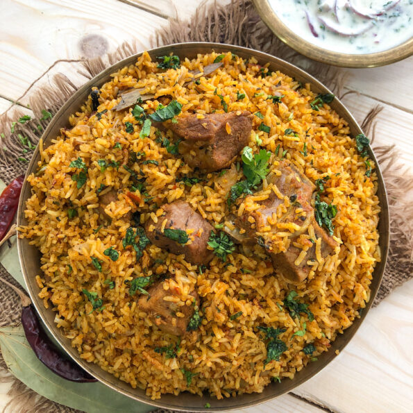 https://www.pontalo.net - Laal Maas Biryani Recipe