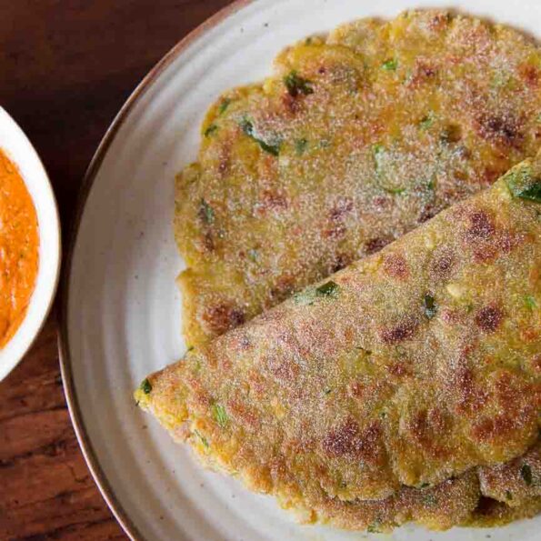 https://www.pontalo.net - Rajgira Paneer Paratha Recipe (Navratri Fasting/Vrat Recipe)