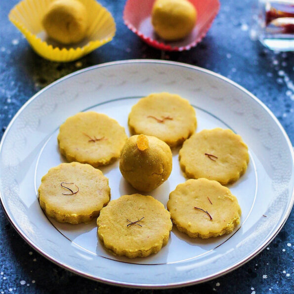 https://www.pontalo.net - Saffron Paneer Peda Recipe