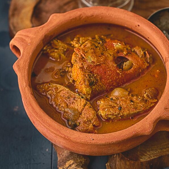 https://www.pontalo.net - Sankara Meen Kuzhambu Recipe