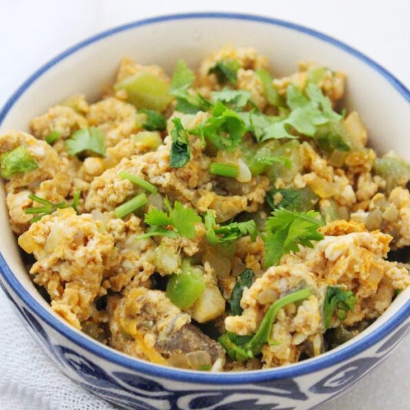 https://www.pontalo.net - Scrambled Eggs With Ridge Gourd Sabzi Recipe