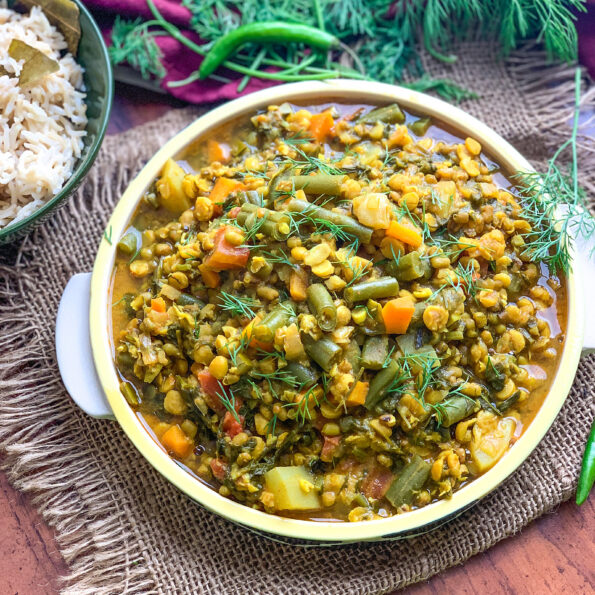 https://www.pontalo.net - Sindhi Sai Bhaji Recipe - Wholesome Sindhi Dal With Vegetables