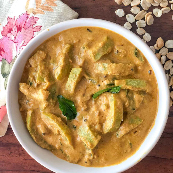 https://www.pontalo.net - Snake Gourd Salan Recipe (Snake Gourd Cooked In Tangy Spicy Peanut Sesame Curry)