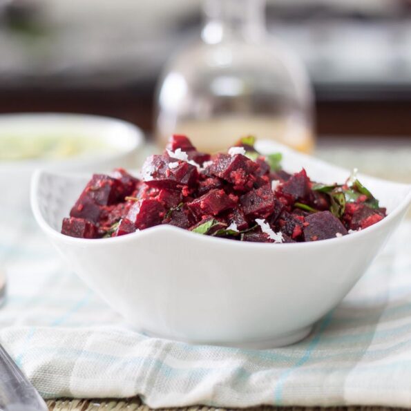 https://www.pontalo.net - साउथ इंडियन चुकंदर पोरियल रेसिपी - Stir Fried Beetroot (Recipe In Hindi)