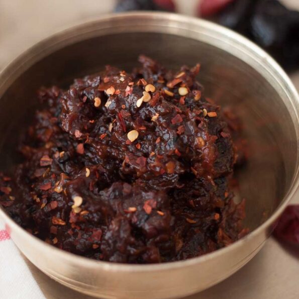 https://www.pontalo.net - प्रून चटनी रेसिपी - Spiced Prune Chutney Recipe