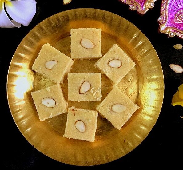 https://www.pontalo.net - Sooji Manpasand Burfi Recipe - Semolina Coconut Fudge